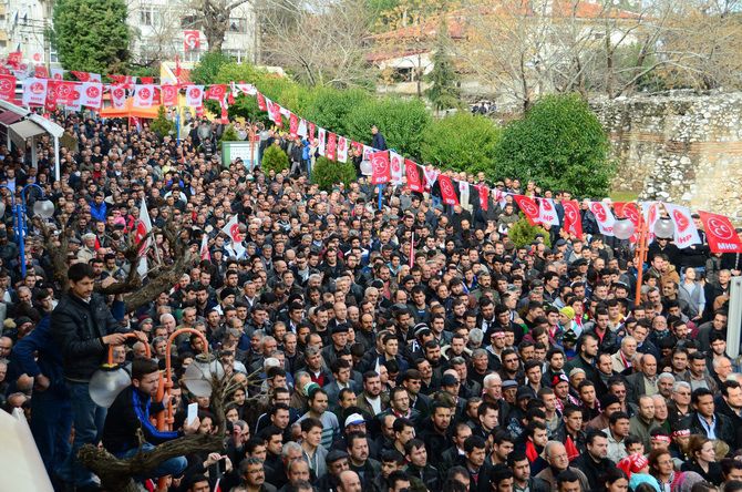 MHP LİDERi DEVLET BAHÇELİ AKHİSARLILAR İLE BULUŞTU